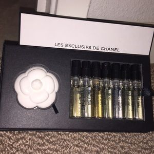 Porcelain camellia flower & Les exclusifs Chanel