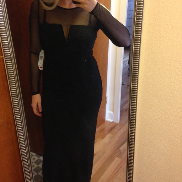 Stunning, Ralph Lauren sleek black gown. NWT!