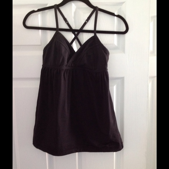 Black lululemon tank size 4