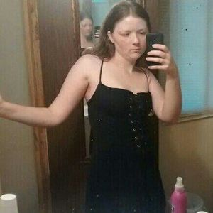 Meet your Posher, Clarissa