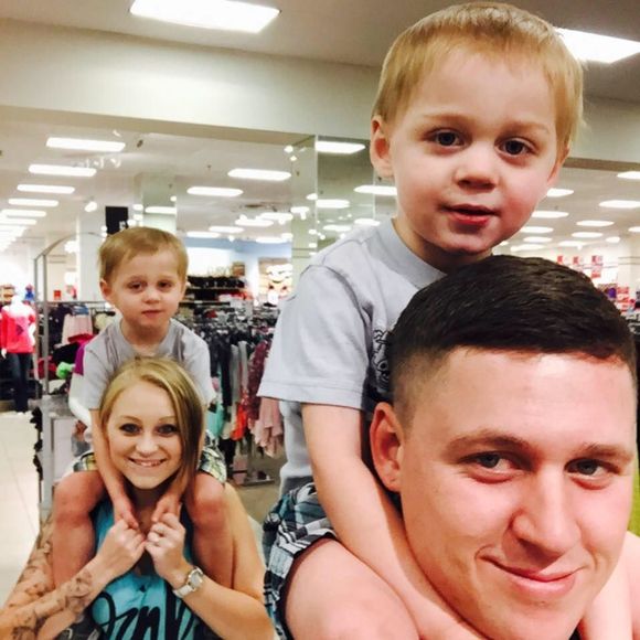 Meet your Posher, Emilee - Picture 1 of 1