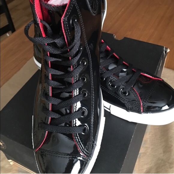 Man's Converse size 10