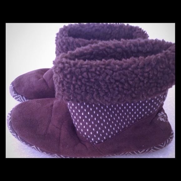 Brown snug boots 8