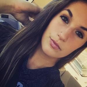 Meet your Posher, Justina