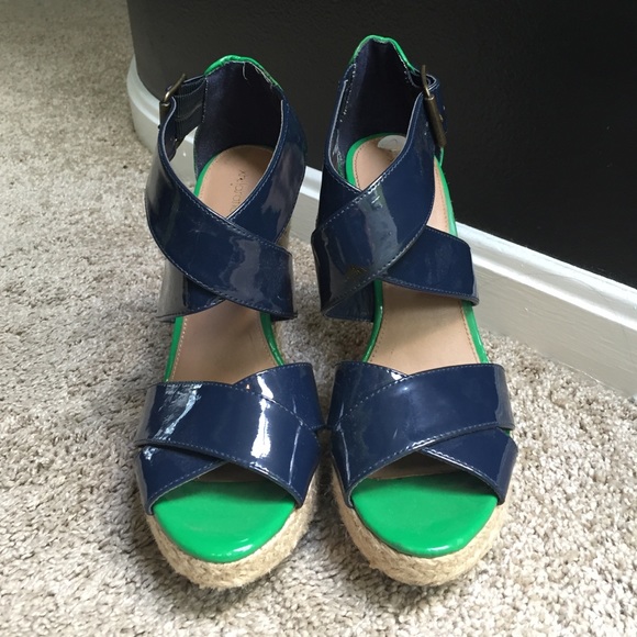 Green and Blue Wedges
