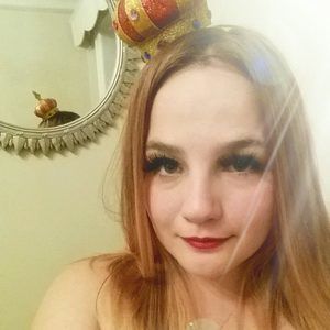 Meet your Posher, Leah