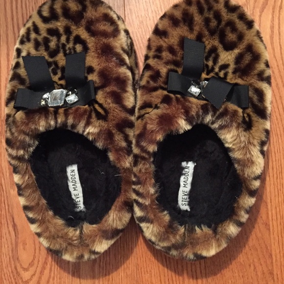steve madden leopard slippers