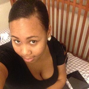 Meet your Posher, Amalia