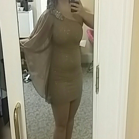 Dress - Picture 2 of 2