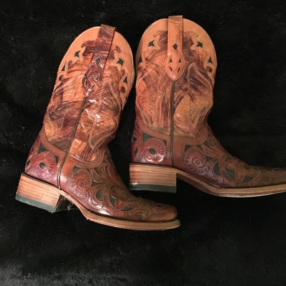 Black and Brown Corral boots!