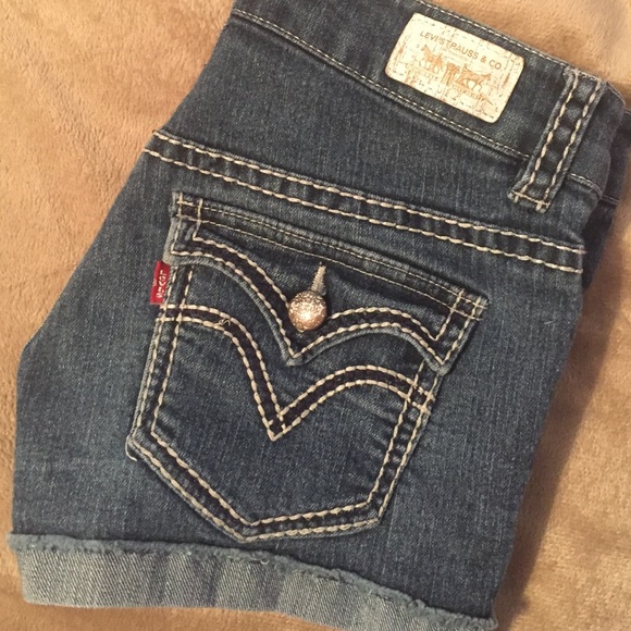 Levi shorts