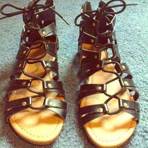 Black lace up gladiator sandals!