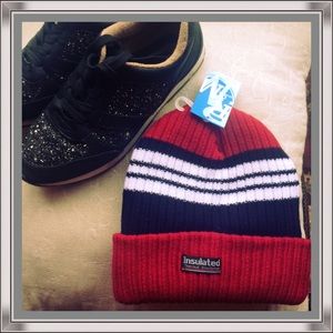 🎈 BOGO!🎈Insulated toboggan ✨NEW✨