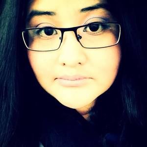 Meet your Posher, Yesenia