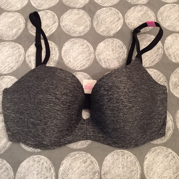 NWT vs PINK campus light lift bra