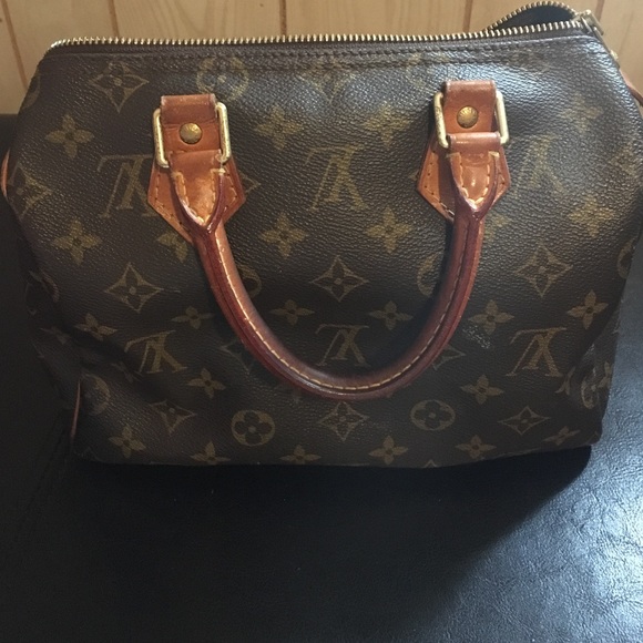 Louis Vuitton Speedy 25