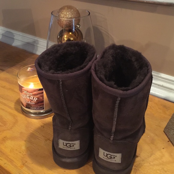 Chocolate brown UGG boots.  Women's size 6. - Picture 1 of 4