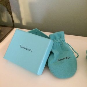 Tiffany medium box and pouch.