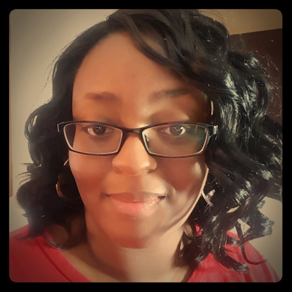 Meet your Posher, Lorey