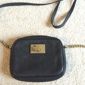 Michael Kors small cross body purse