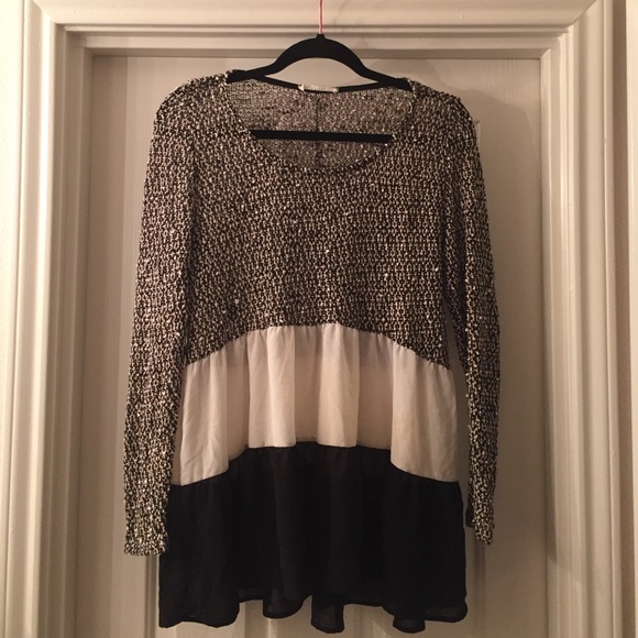 Black and white long sleeve sweater