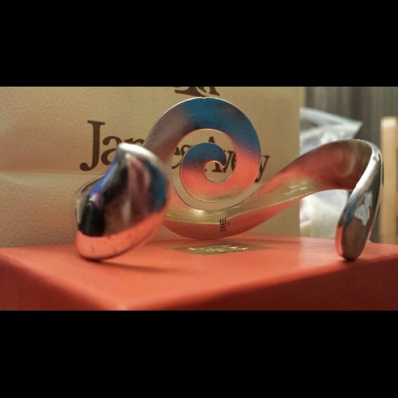 Sold - Picture 2 of 4