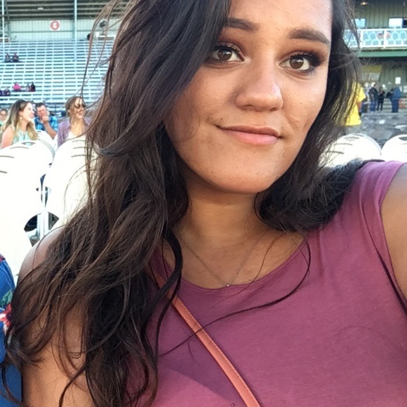 Meet your Posher, Sabrina - Picture 4 of 10