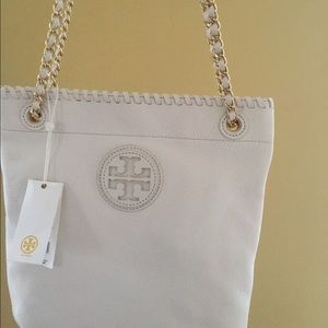 BRAND NEW Tory burch white crossbag