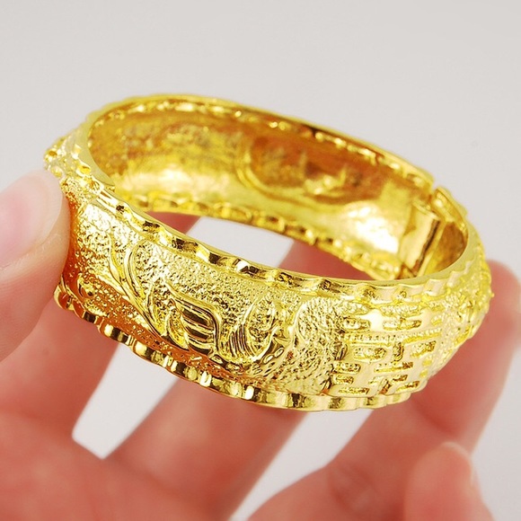 24k Gold Plated Bracelet Bangle Brand New