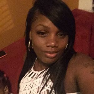 Meet your Posher, Mia