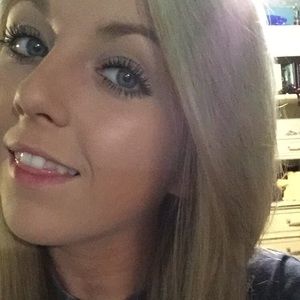 Meet your Posher, Brianna