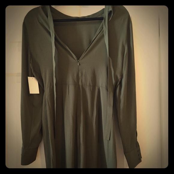 Romeo + Juliet shorts romper - NWT Size M