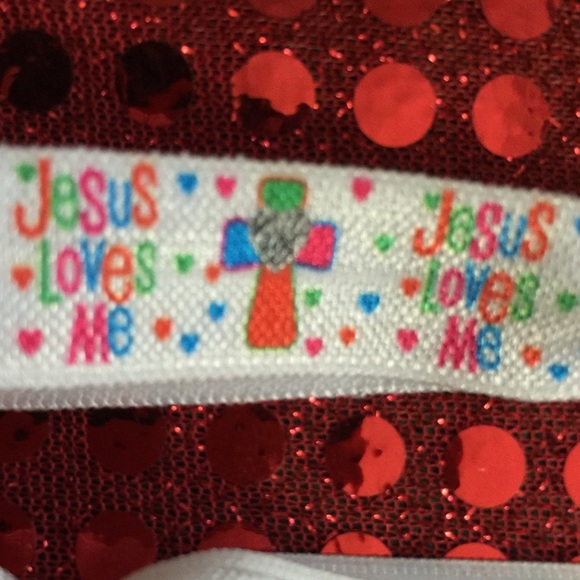 🎄✋🏼Handmade Holiday Creaseless Hair Ties - Picture 2 of 4