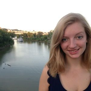 Meet your Posher, Sara