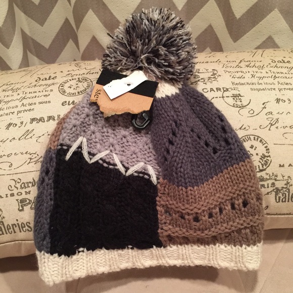 Steve Madden Accessories - NWT Steve Madden Hat