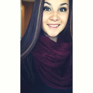 Meet your Posher, Sharice