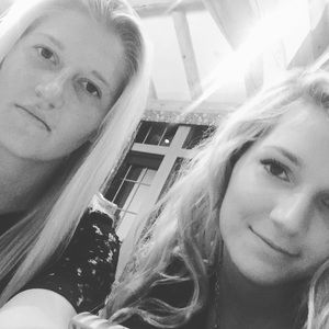 Meet your Posher, Virginia