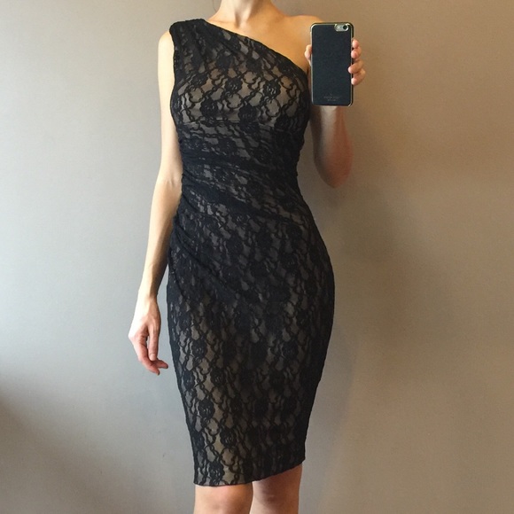 Maggy London lace dress