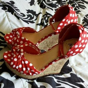 Polka-dot Wedges