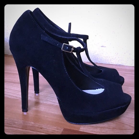 Steve Madden Issabell Black Suede Pumps Size 7