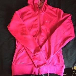 Bundle for @tonilongoria