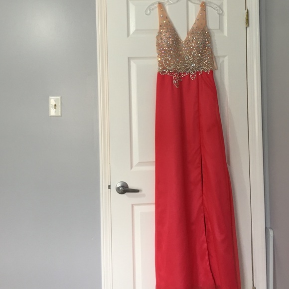 Long Coral Prom Dress💕