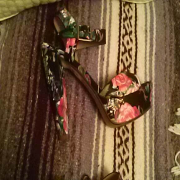Sexy floral heels