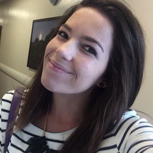 Meet your Posher, Alissa