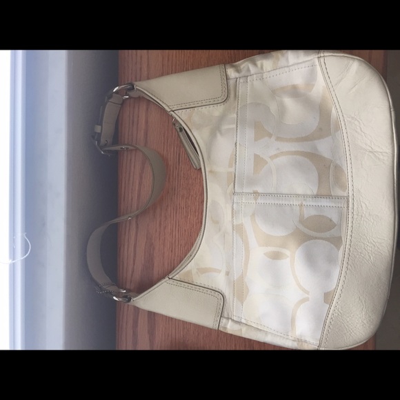 Coach purse - Picture 2 of 4
