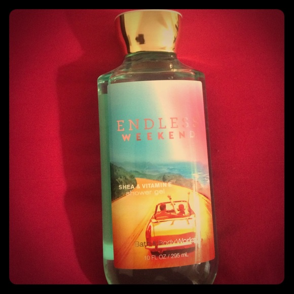 Bath and Body Works - Endless Weekend Shower Gel