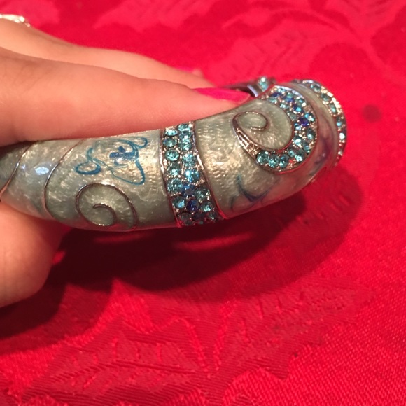 Bracelet - Picture 4 of 4