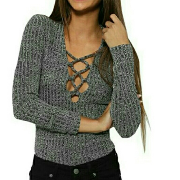 The Jessie Lace Up Top - Picture 3 of 3