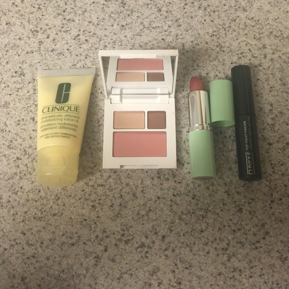 Brand new Clinique set!