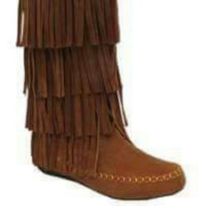 Women's fringe boots brand new